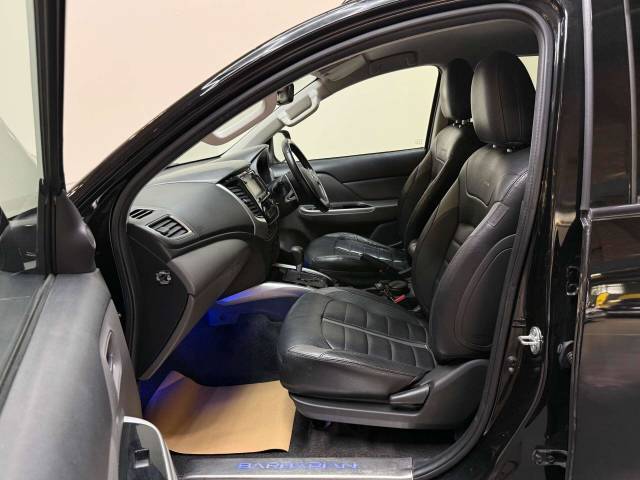 2016 Mitsubishi L200 2.4 L200 Barbarian Double Cab DI-D Auto 4WD 5dr