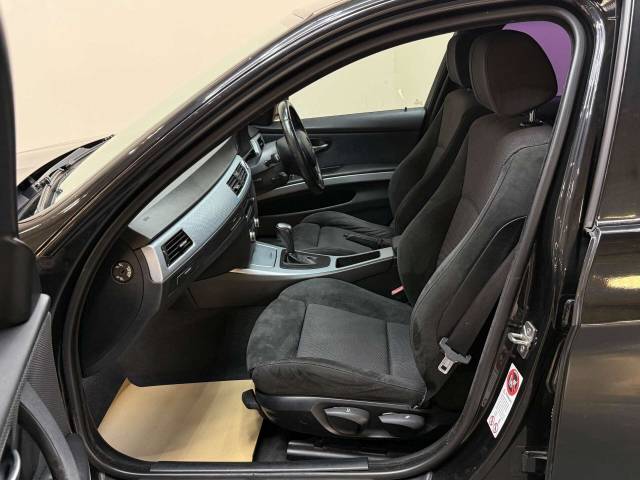 2009 BMW 3 Series 2.0 320d M Sport Auto 4dr