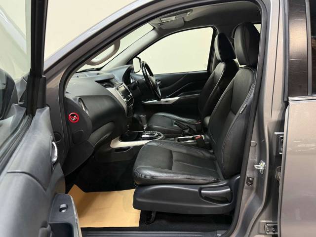 2021 Nissan Navara 2.3 Navara Tekna dCi Auto 4WD 5dr