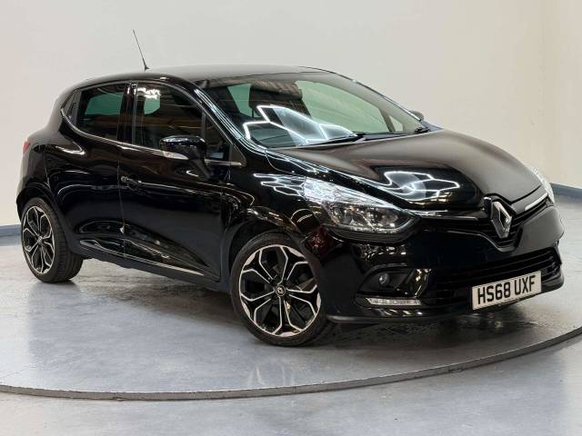 Renault Clio 0.9 Clio Iconic TCe 5dr Hatchback Petrol Black