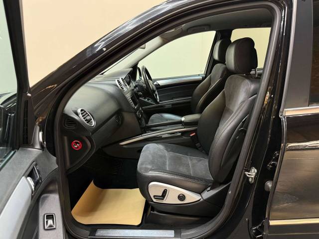 2010 Mercedes-Benz M Class 3.0 ML300 Sport CDi BlueEfficiency Auto 4WD 5dr