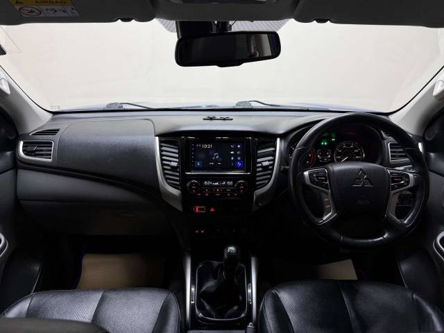 2017 Mitsubishi L200 2.4 L200 Warrior DI-D 4WD
