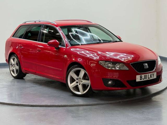 SEAT Exeo 2.0 Exeo Sport Tech CR TDI 168 5dr Estate Diesel Red