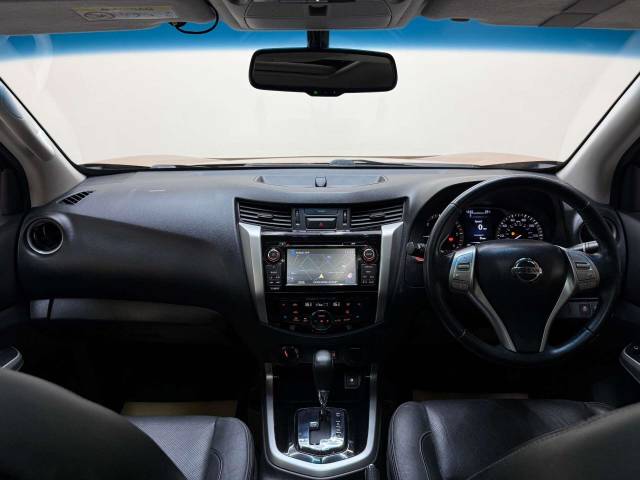 2016 Nissan Navara 2.3 Navara Tekna dCi Auto 4WD 5dr