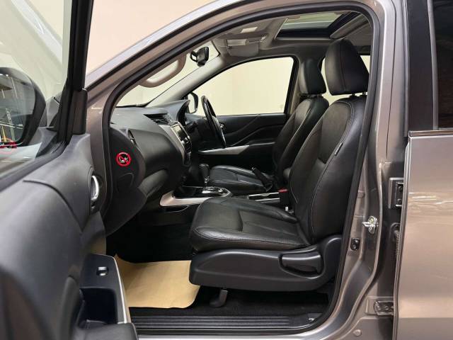 2020 Nissan Navara 2.3 Navara Tekna dCi Auto 4WD 5dr