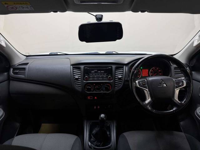 2019 Mitsubishi L200 2.4 L200 4Life DI-D 4WD