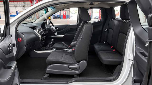 2019 Nissan Navara 2.3 Navara Acenta dCi 4WD 5dr